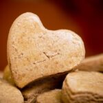 heart-shaped-cookies_122935-288